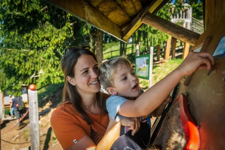 Mutter und Sohn im Sommerurlaub Mutter und Sohn im Sommerurlaub