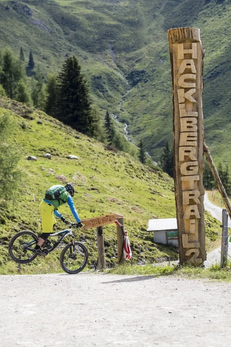 Saalbach Buckettrail by Michiel Rotgans Radfahrer auf Buckettrail