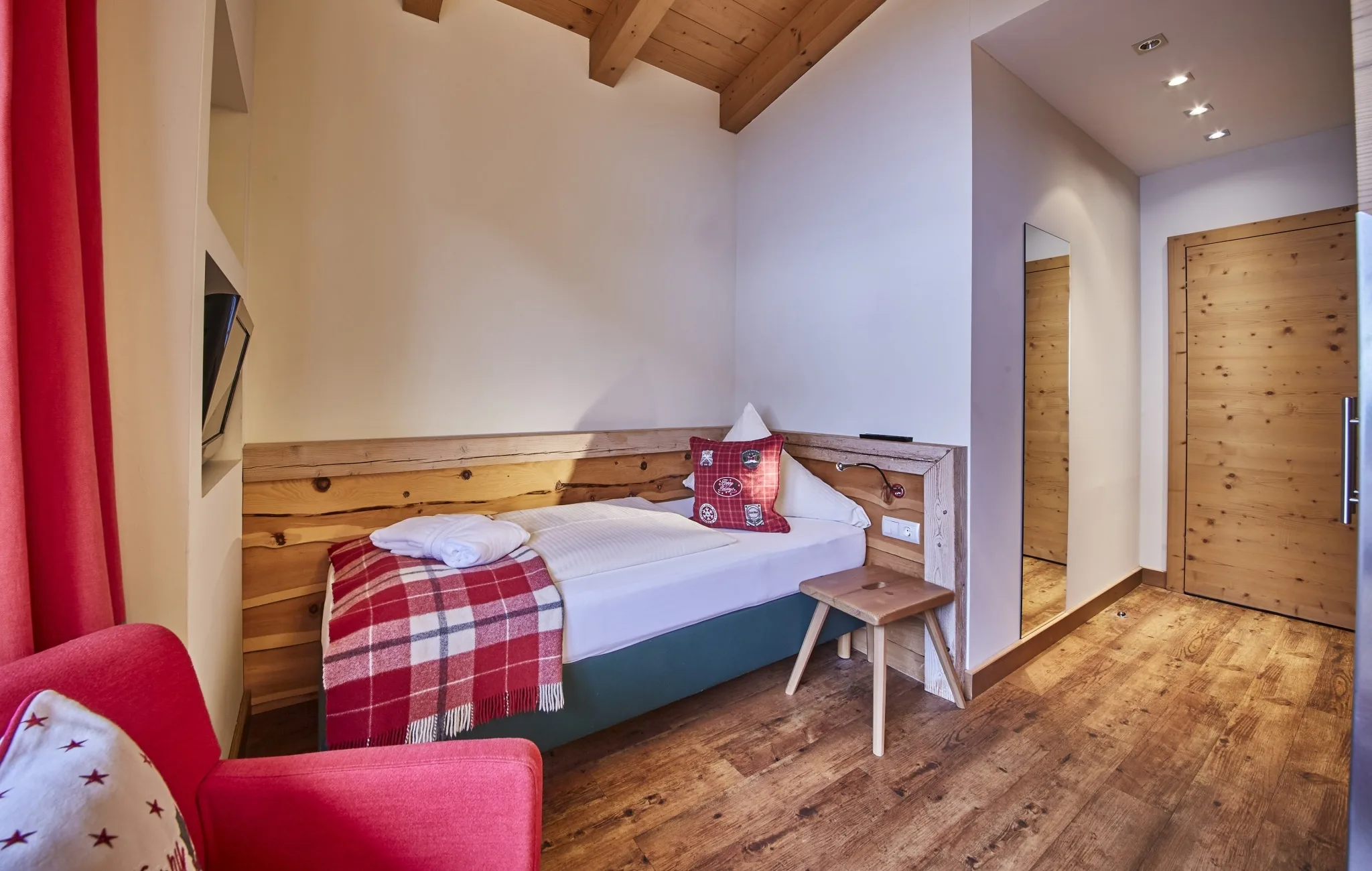 Einzelzimmer Überblick Das Einzelbett in unserem Einzelzimmer